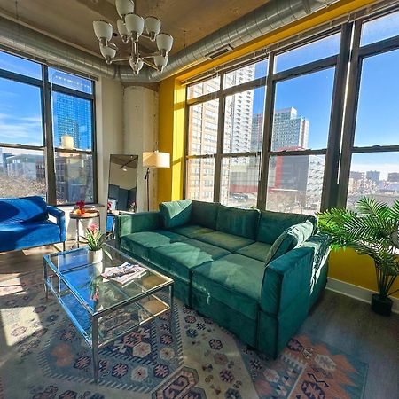 Bright 2Br Luxury Corner Suite With Optional Parking Sleeps 6 Guests Near Mccormick Place And Soldier Field Chicago Kültér fotó