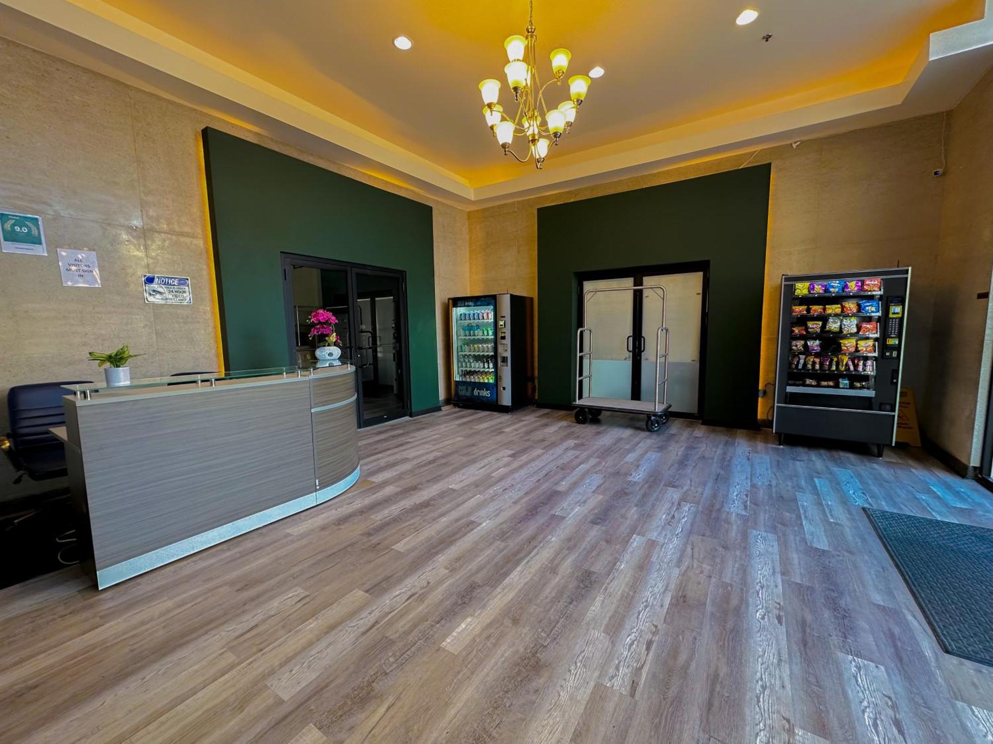 Bright 2Br Luxury Corner Suite With Optional Parking Sleeps 6 Guests Near Mccormick Place And Soldier Field Chicago Kültér fotó