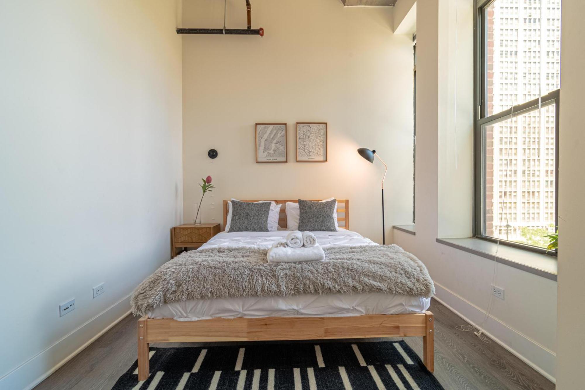 Bright 2Br Luxury Corner Suite With Optional Parking Sleeps 6 Guests Near Mccormick Place And Soldier Field Chicago Kültér fotó