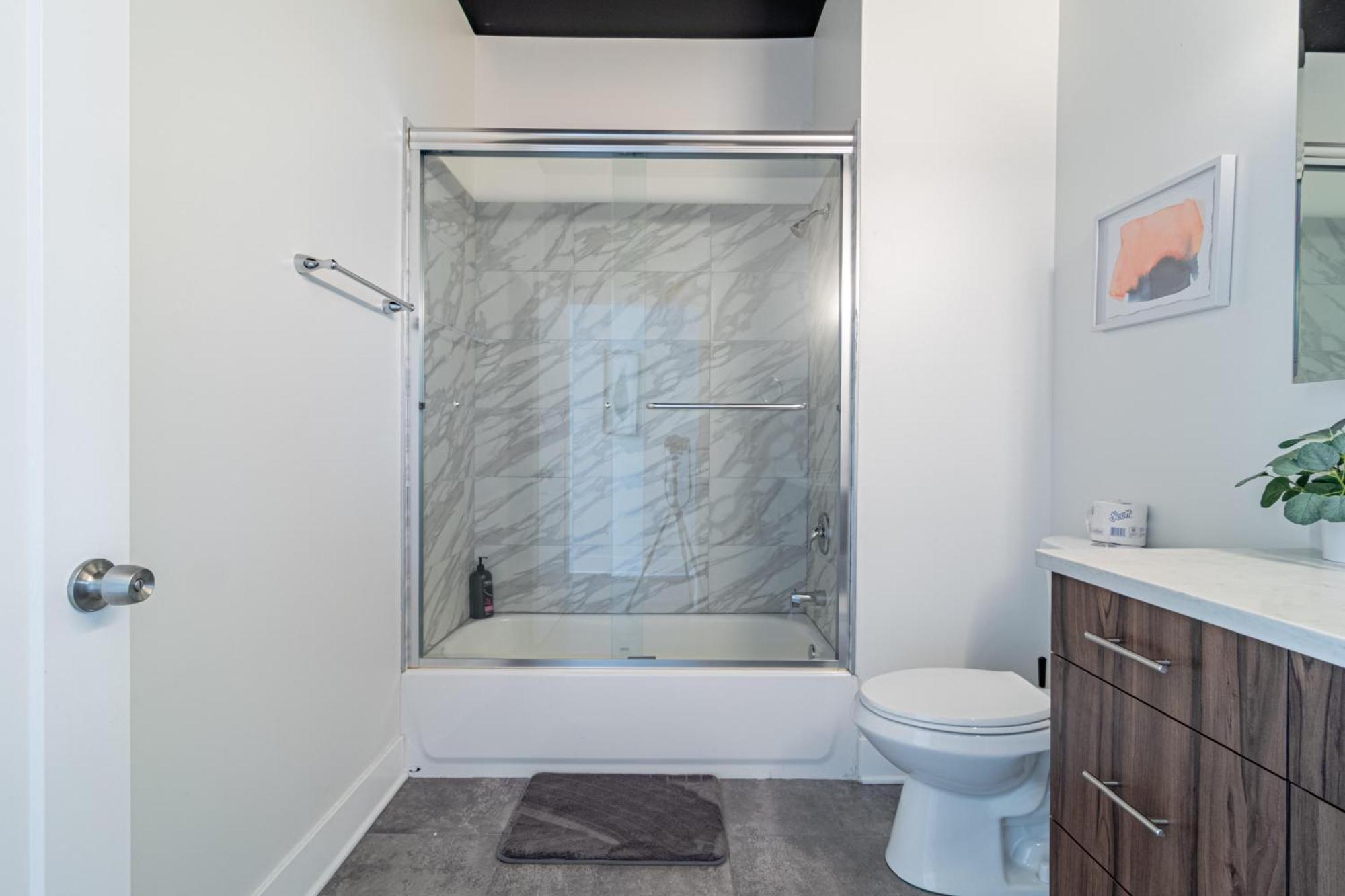 Bright 2Br Luxury Corner Suite With Optional Parking Sleeps 6 Guests Near Mccormick Place And Soldier Field Chicago Kültér fotó